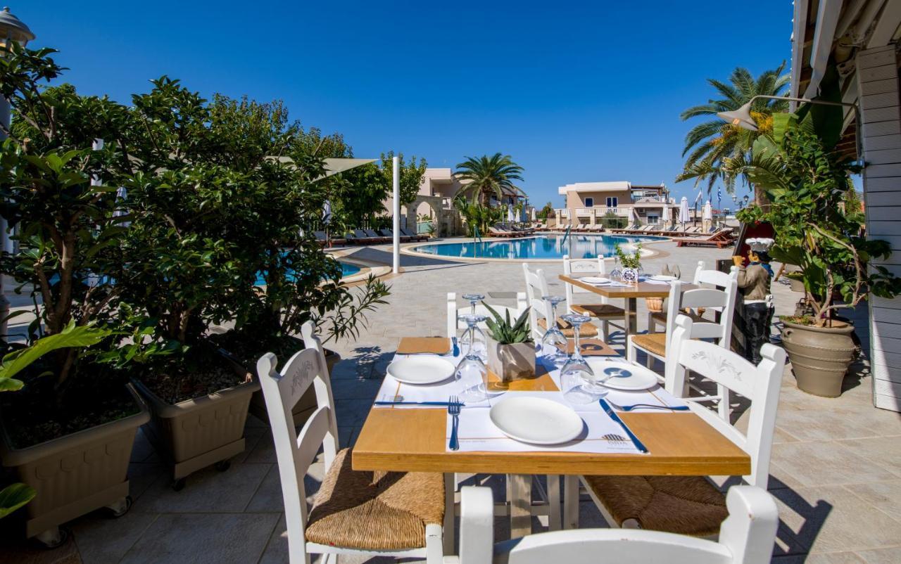Isida Hotel Agia Marina Exterior photo