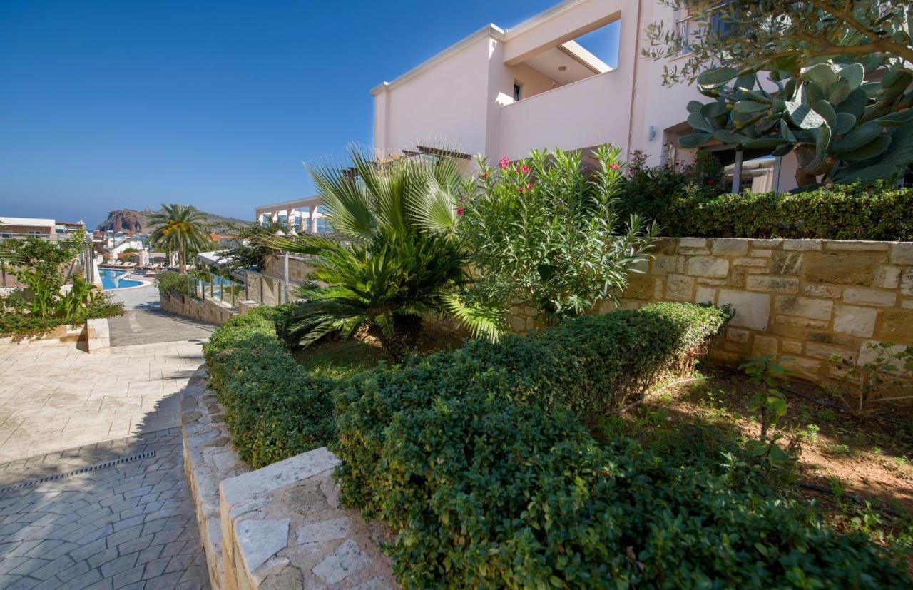 Isida Hotel Agia Marina Exterior photo