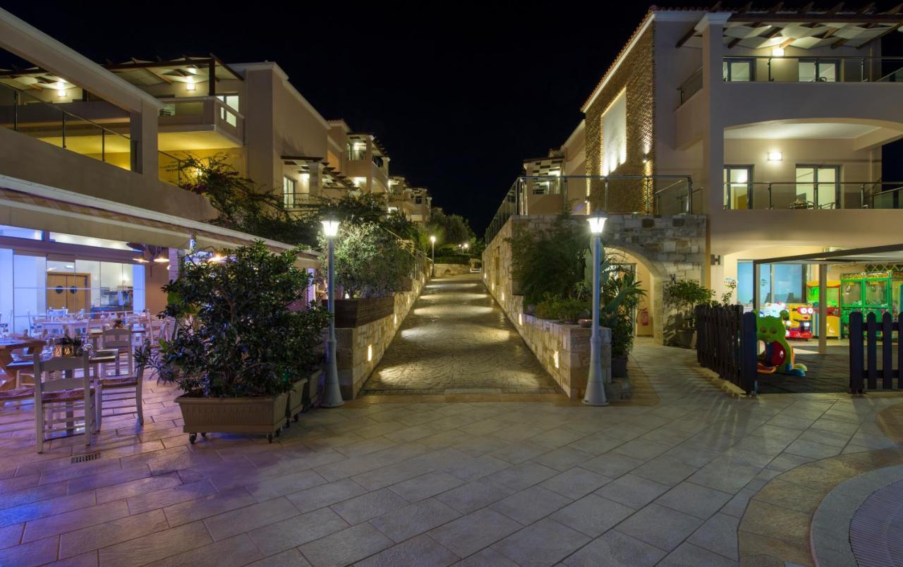 Isida Hotel Agia Marina Exterior photo