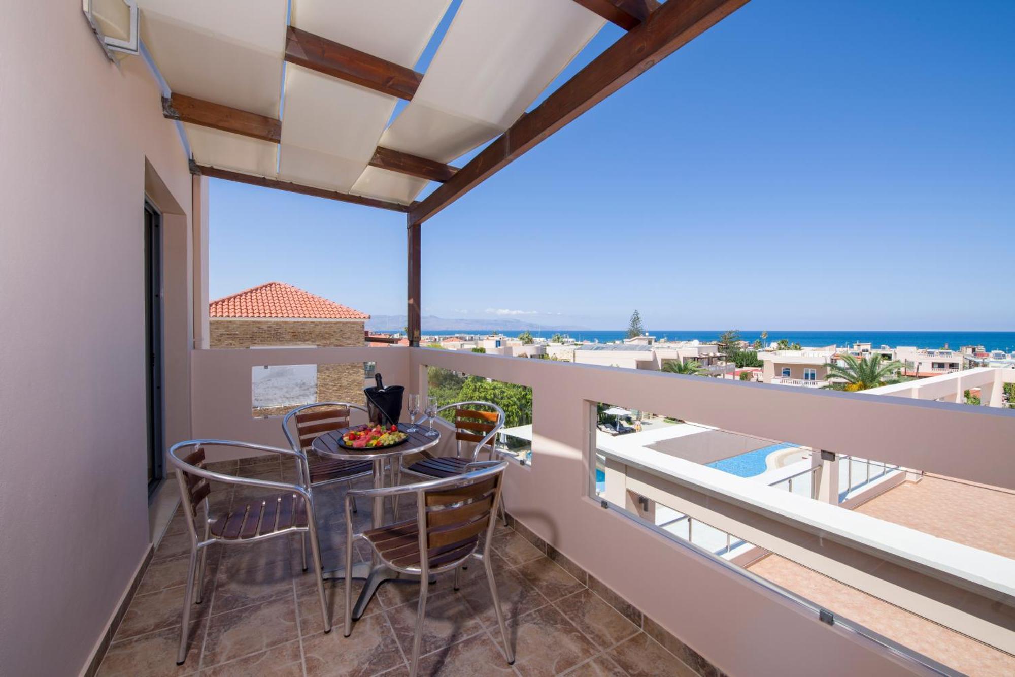 Isida Hotel Agia Marina Room photo